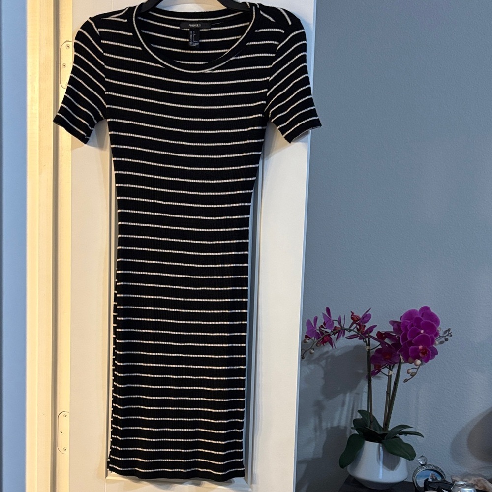 Forever 21 Black and White Striped Midi Dress